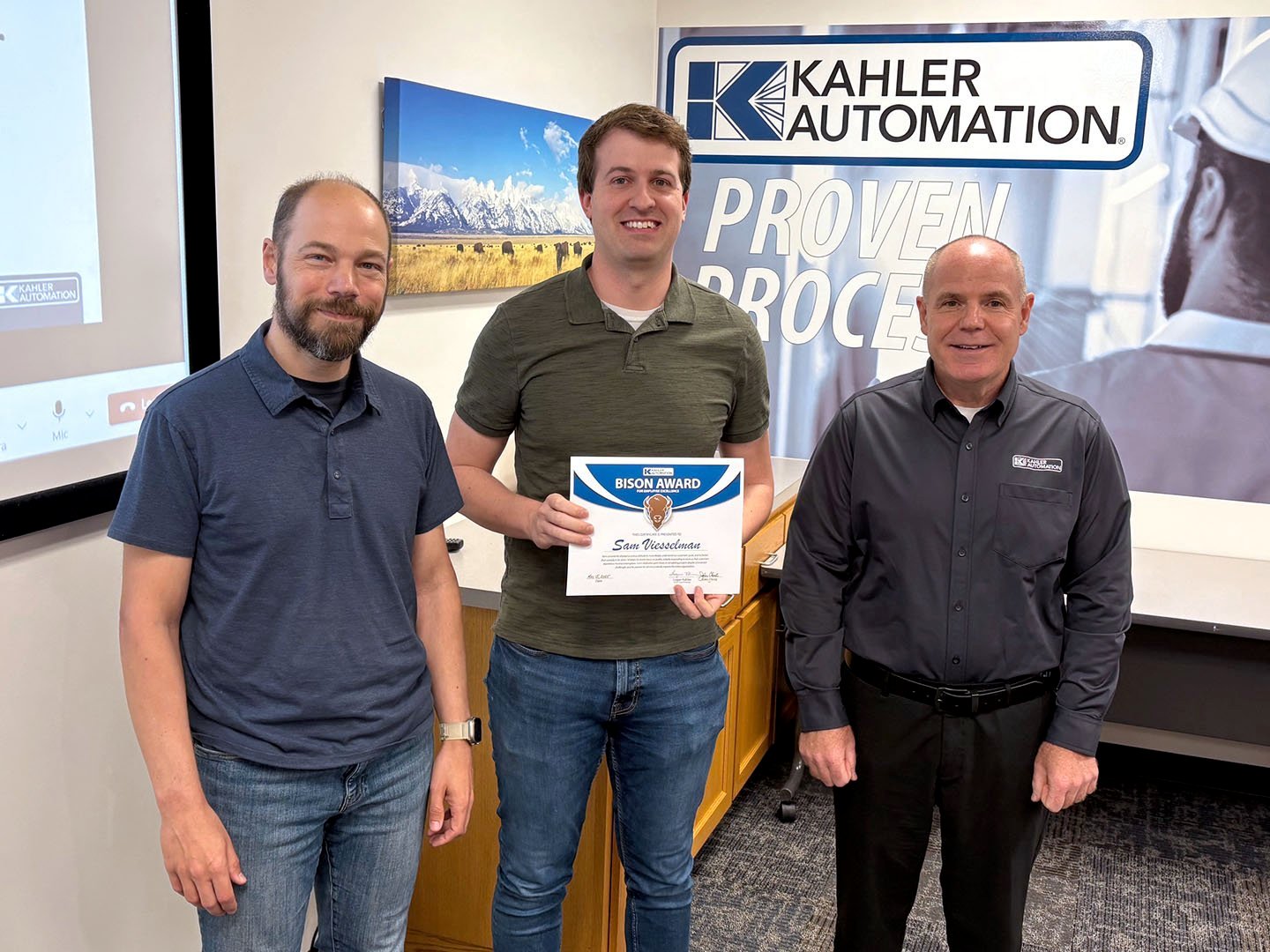 Sam Viesselman Named Bison Award Winner