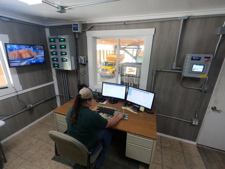 Liquid & Dry Agronomy Automation