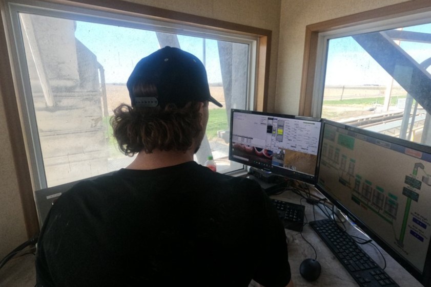 Grain+Barge+Control+System